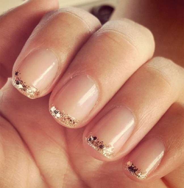 French manicure oro con glitter