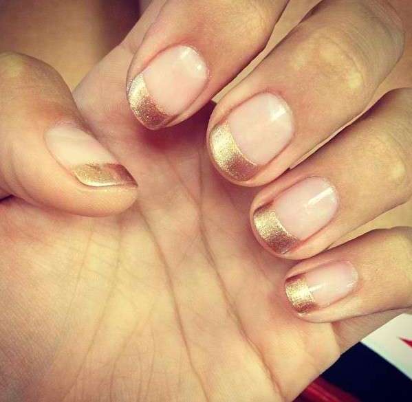 French manicure oro