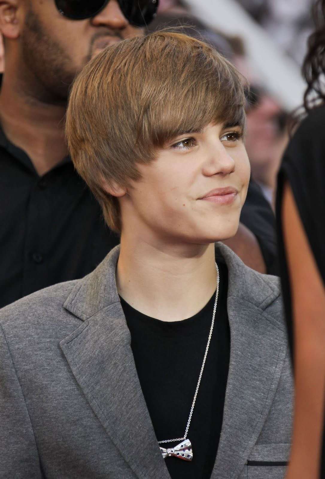 Il primo taglio di capelli di Justin Bieber