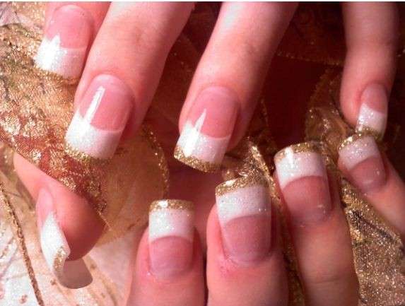 French manicure oro
