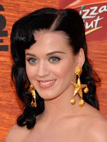 Katy Perry sceglie labbra nude