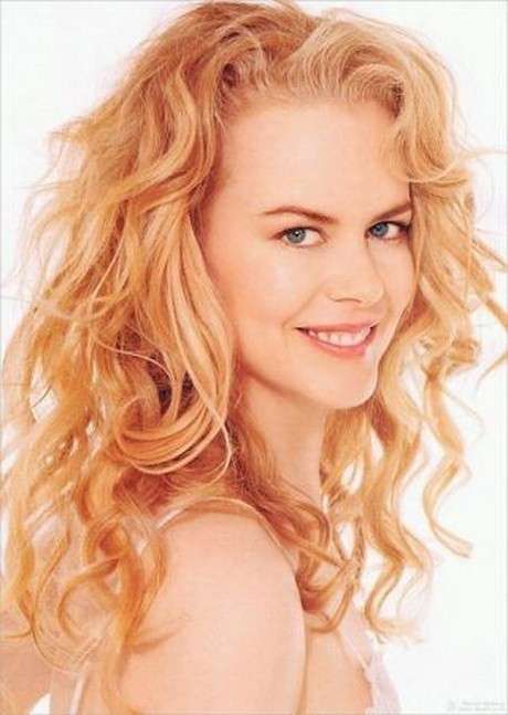Nicole Kidman con capelli biondo fragola