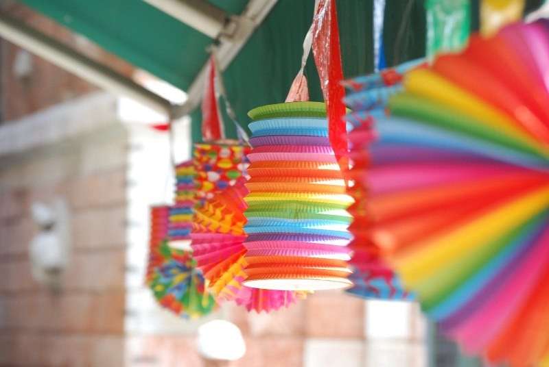 Lanterne colorate per Carnevale
