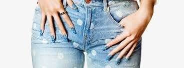 La manicure effetto jeans chiaro