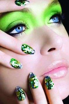 Nail art verde di Karen Gutierrez