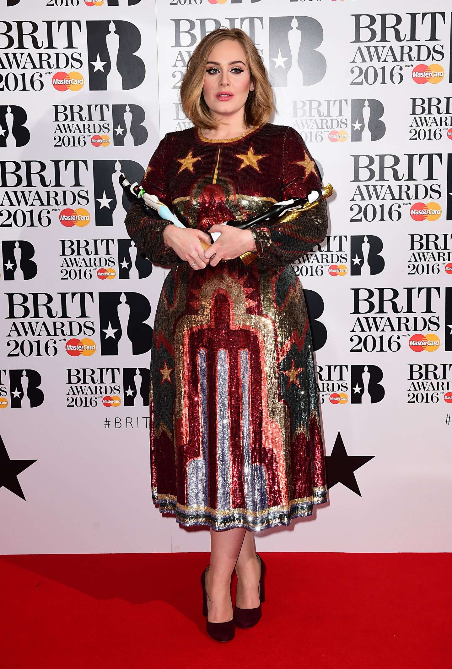 Adele con un abito scintillante