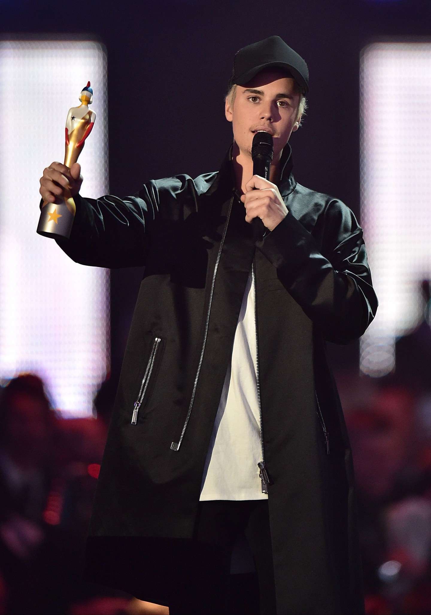 Justin Bieber ai Brit Awards 2016