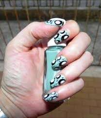 Nail art color Tiffany con cerchi