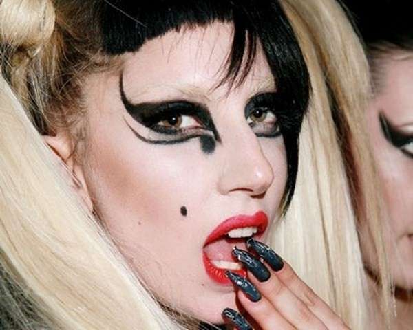 Makeup esagerato di Lady Gaga