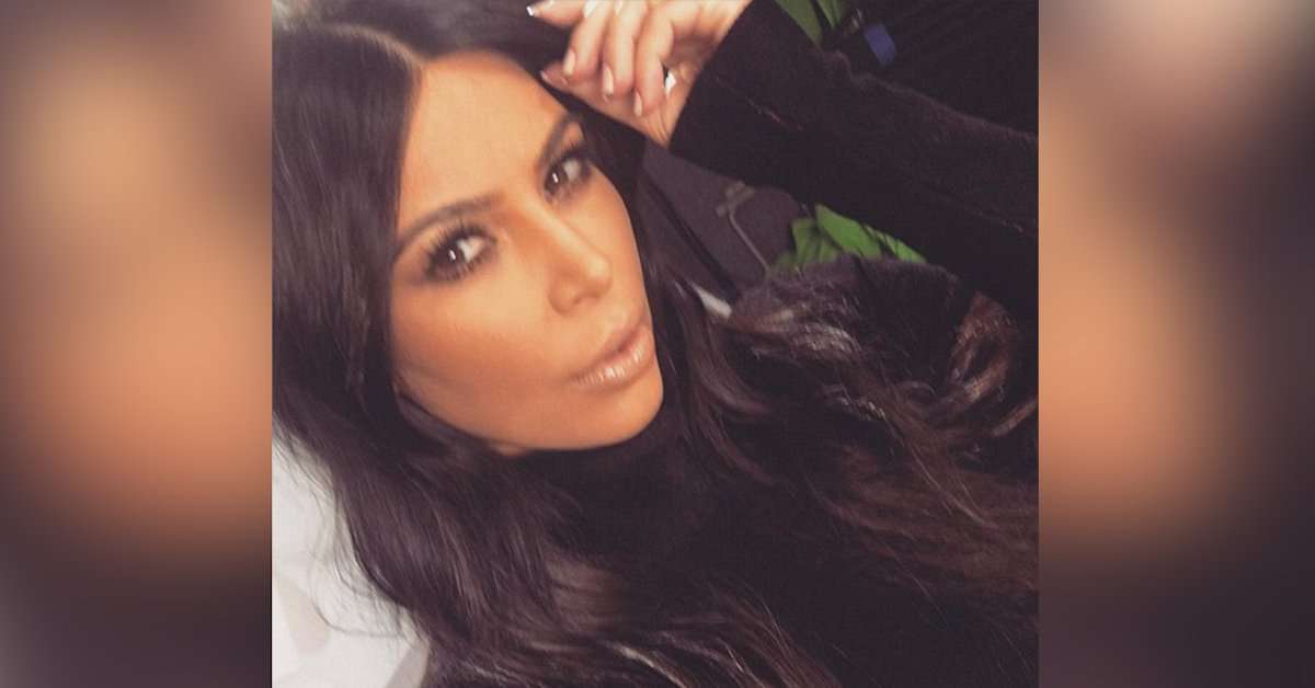 Kim Kardashian ama i Selfie T-rex