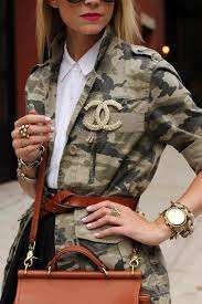 Giacca camouflage di Chanel