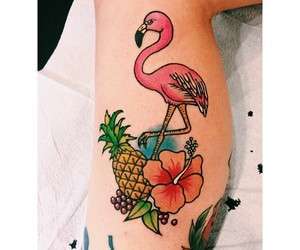 Tatuaggio di fenicottero con ananas