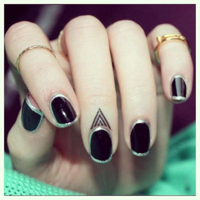 Nail art nera e cuticle nail art