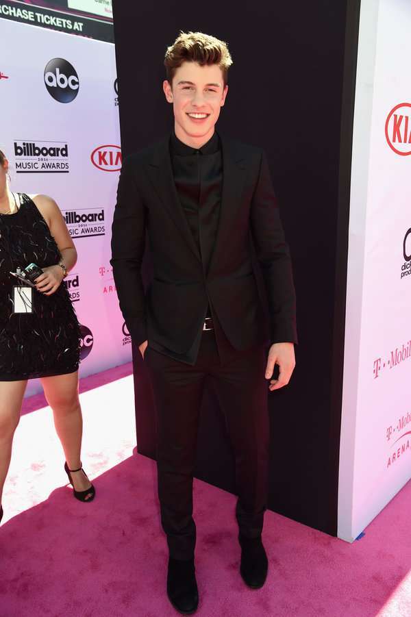 Shawn Mendes ai Billboard Awards 2016