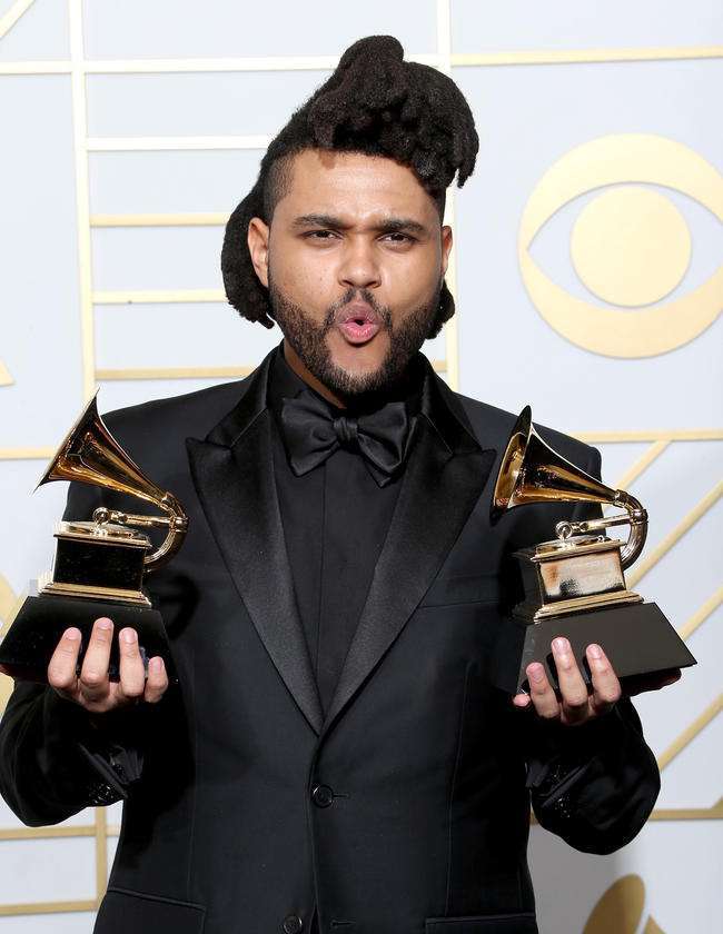 The Weeknd ai Billboard Awards 2016
