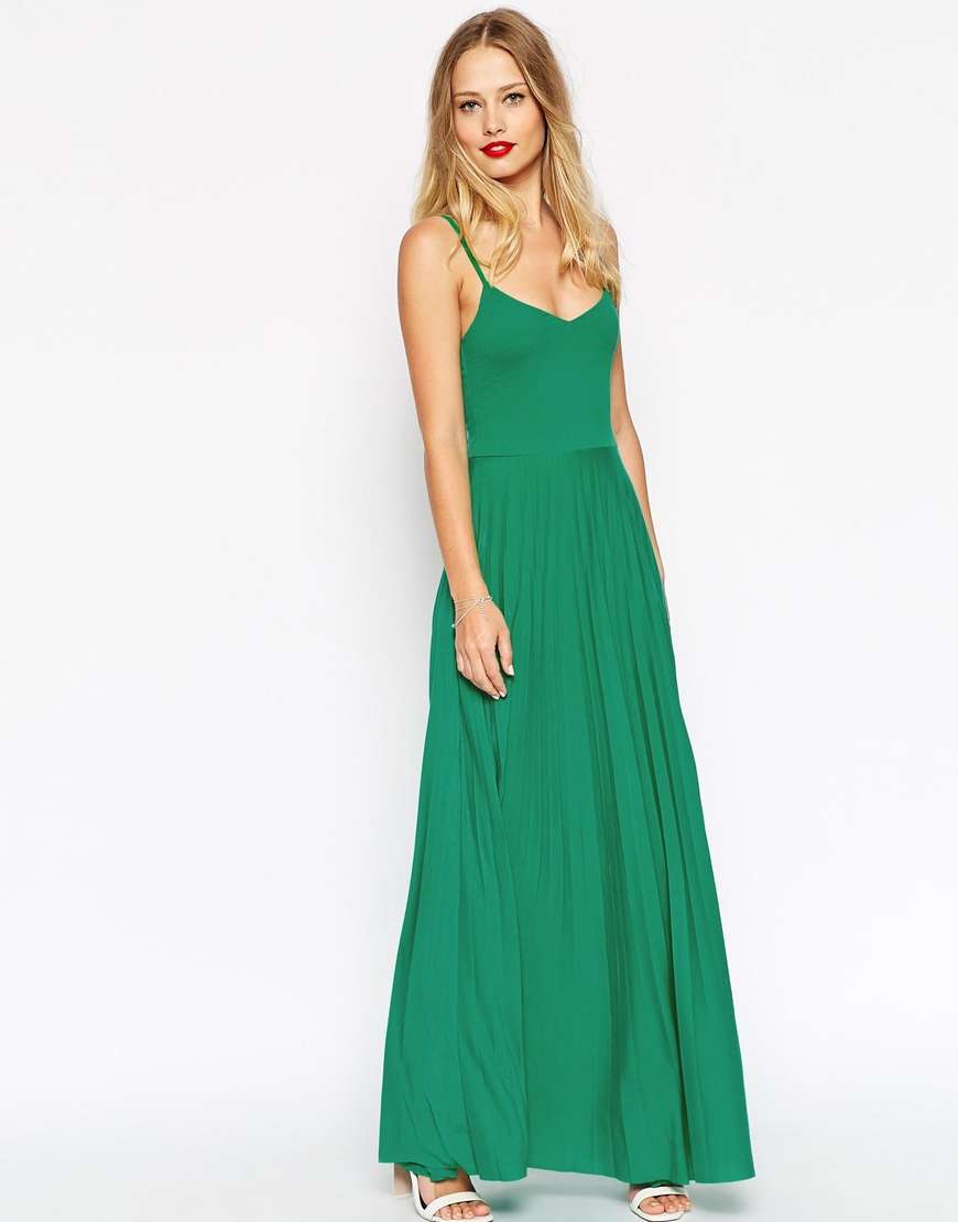 Vestito lungo a pieghe verde smeraldo