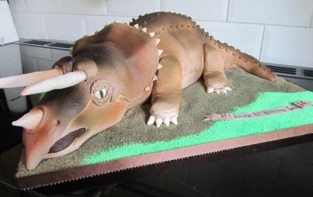 Torta ispirata a Jurassic Park