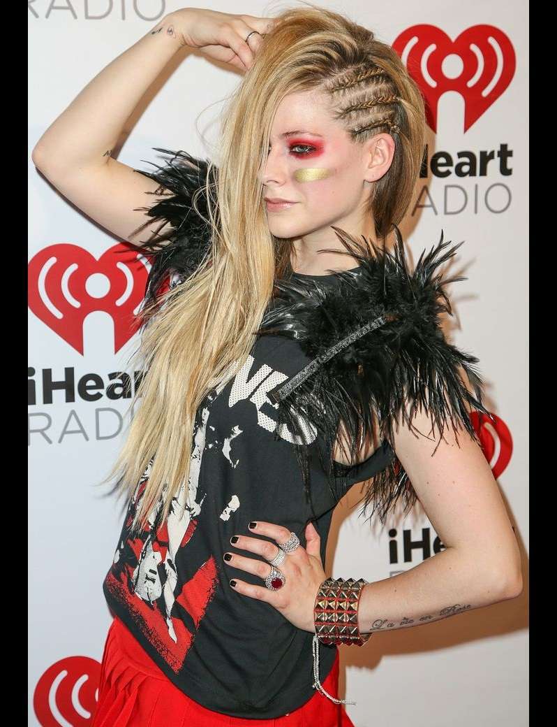 Il faux undercut di Avril Lavigne