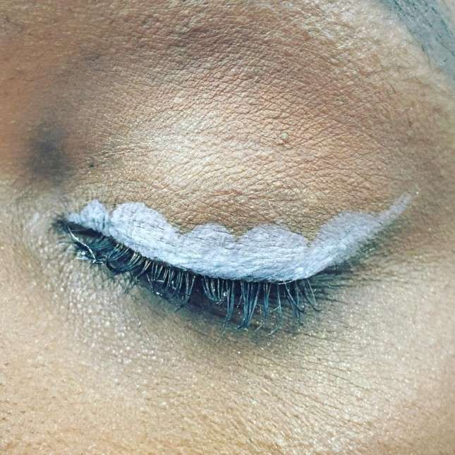 Bubble eyeliner bianco