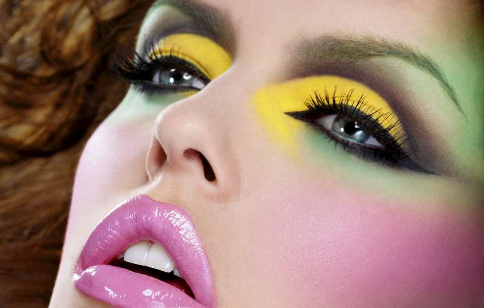 Makeup giallo e verde ispirato alle Olimpiadi