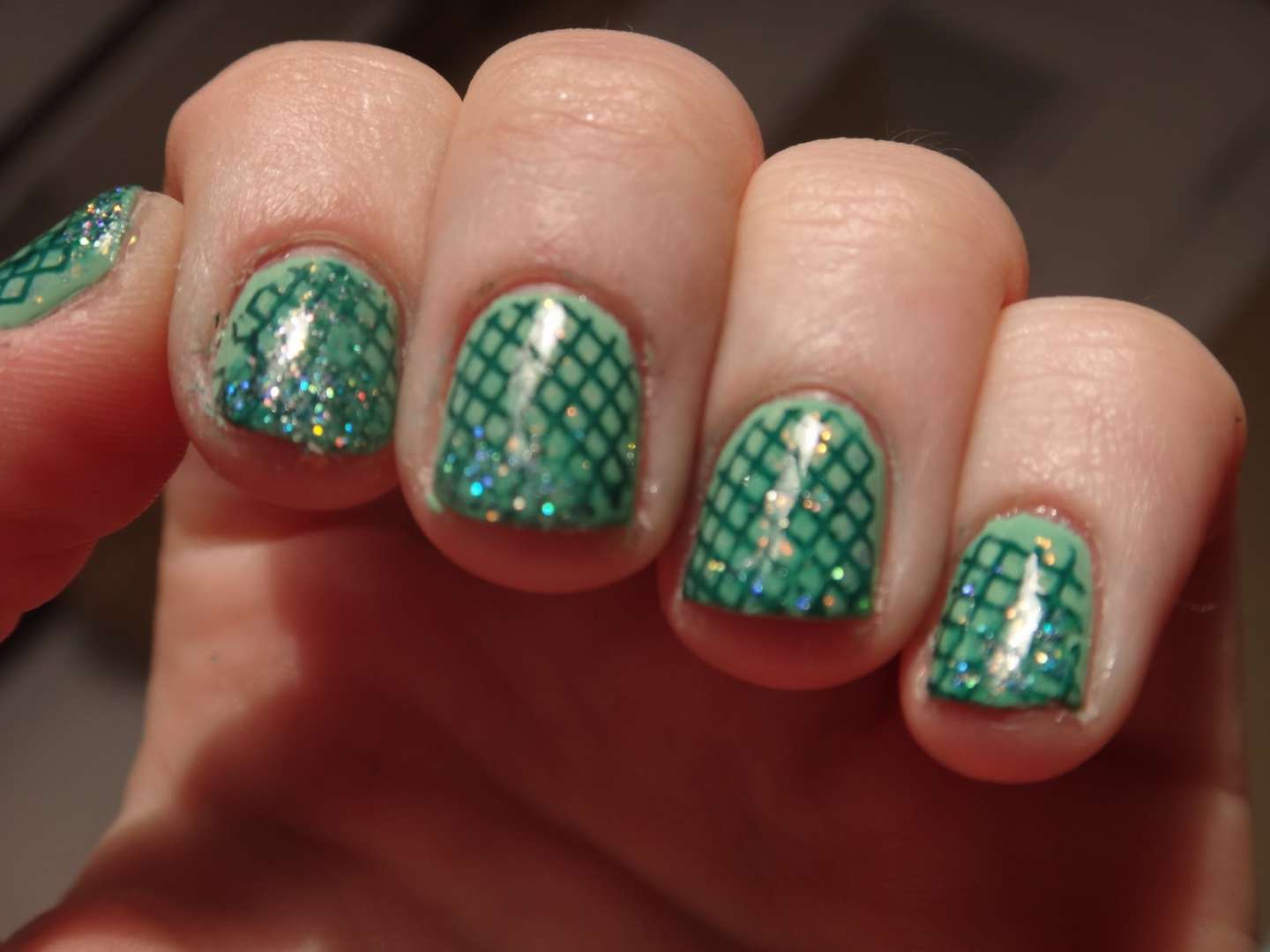 Mermaid nail art verde