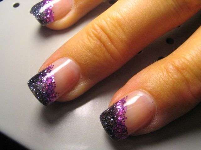 French manicure glitter viola