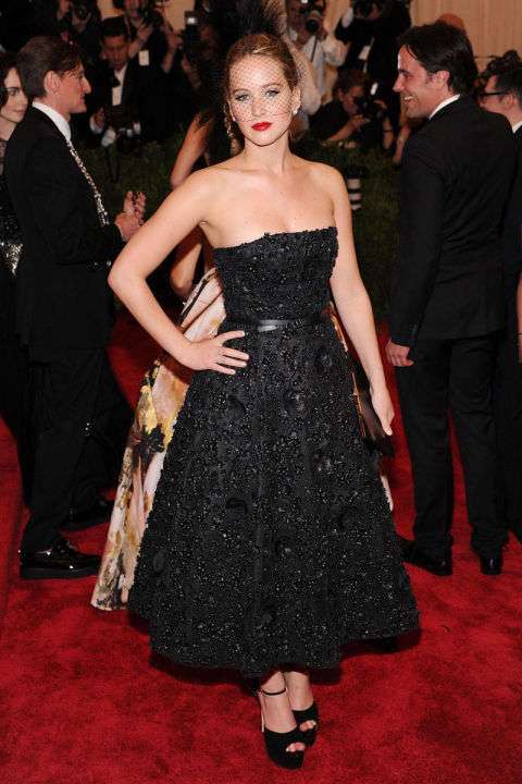 Jennifer Lawrence con look anni 50 al Met Gala