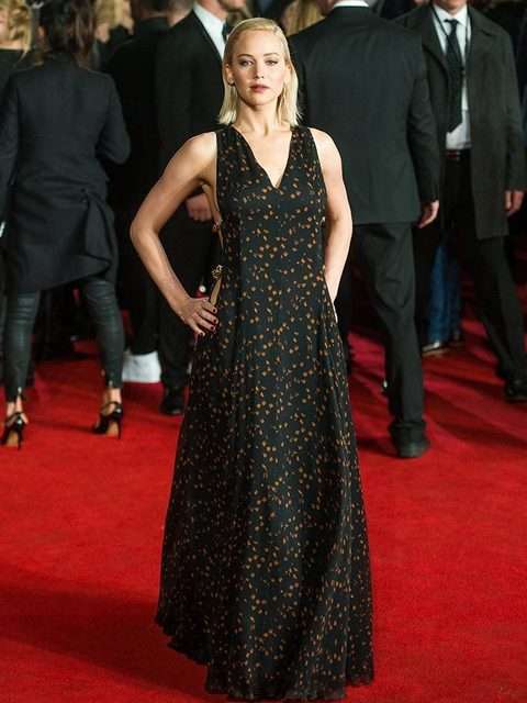 Jennifer Lawrence con abito nero lungo
