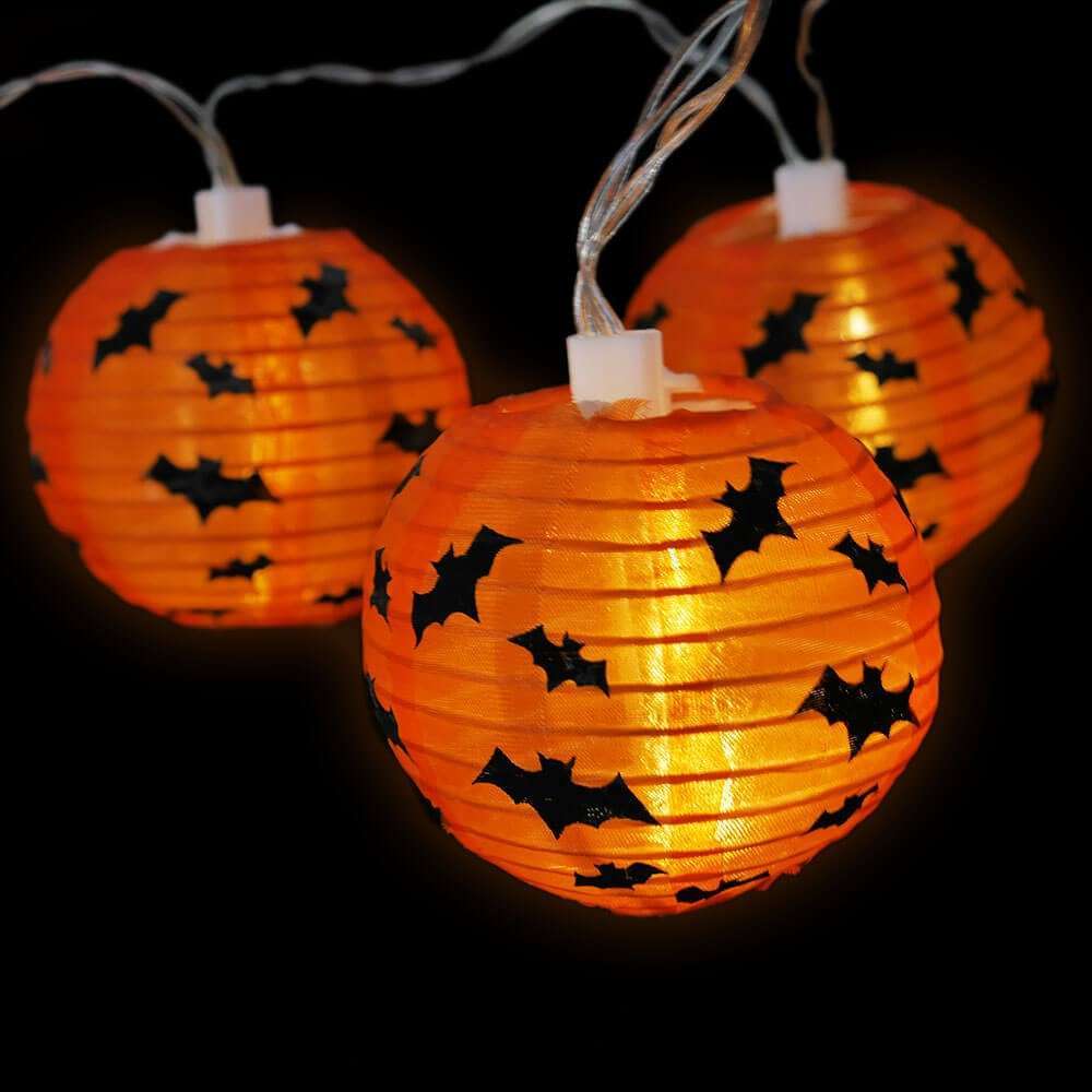 Lanterne di Halloween con pipistrelli