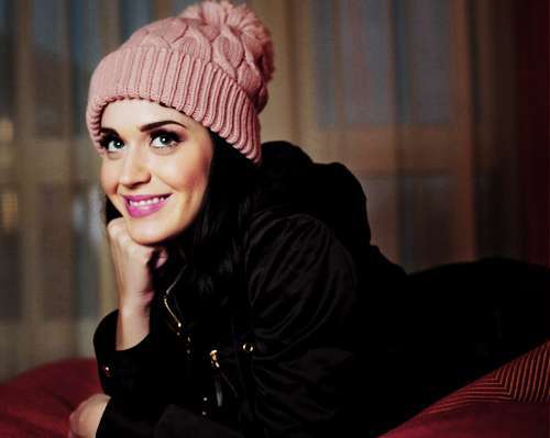 Katy Perry con il beanie rosa