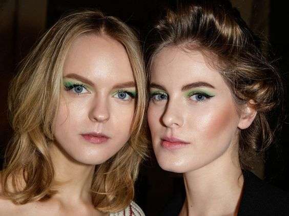 Makeup color Greenery