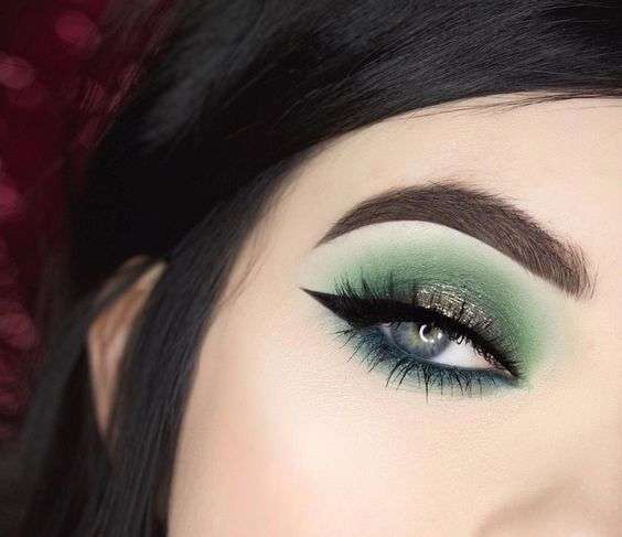 Makeup Greenery con dettagli dorati
