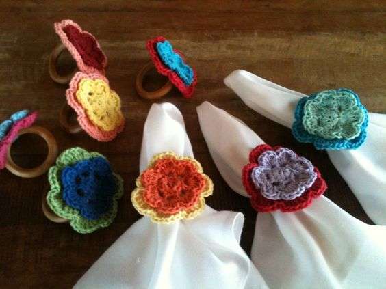 Anelli con fiori crochet
