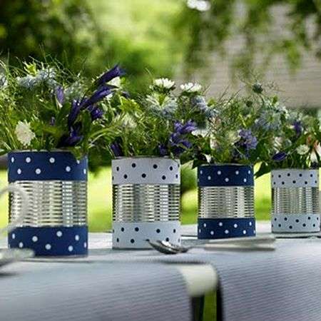 Vasi di alluminio decorati con stoffa