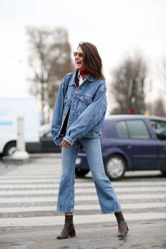Look in denim con cropped flare jeans