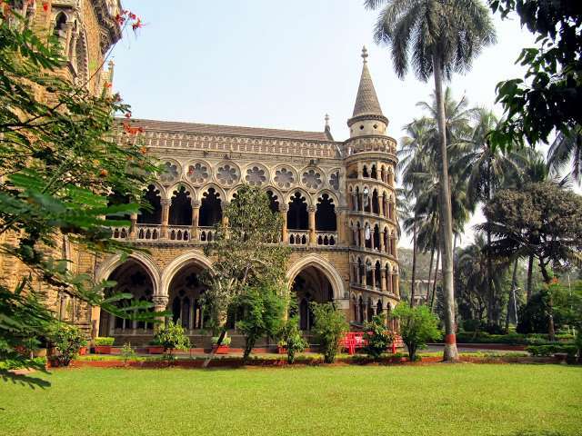 Università di Mumbai in India