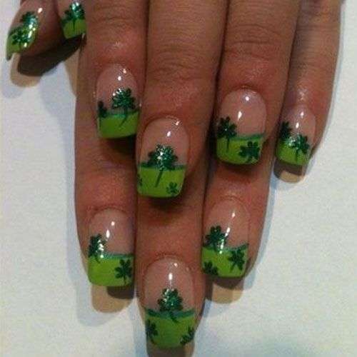 French manicure verde con quadrifogli
