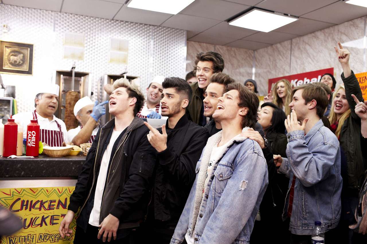 One Direction Midnight Memories video - panino