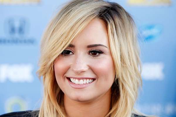 Indovina la star dal sorriso - 1 Demi Lovato