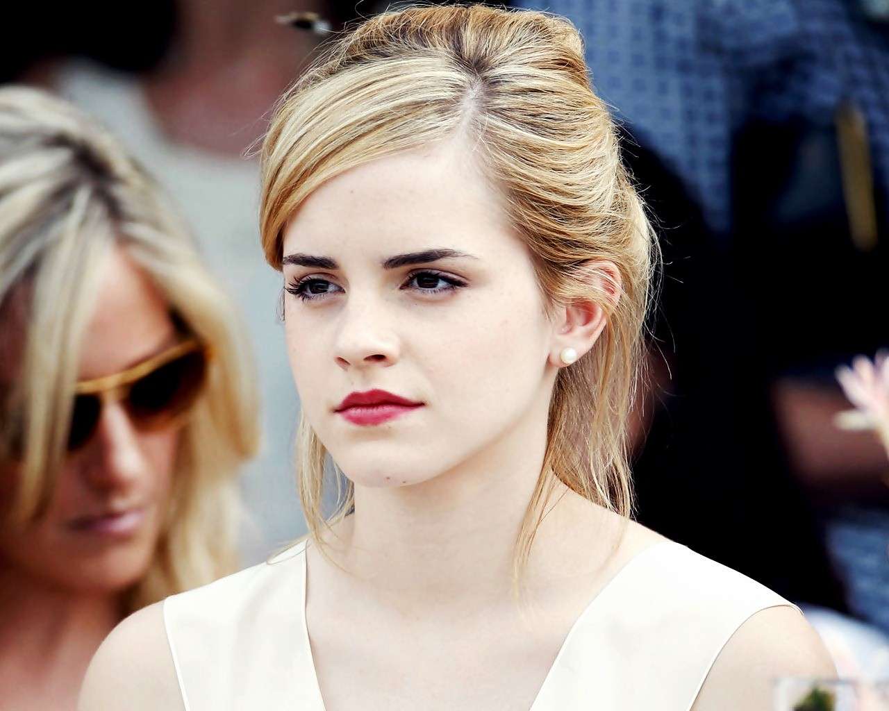 Emma Watson capelli biondi