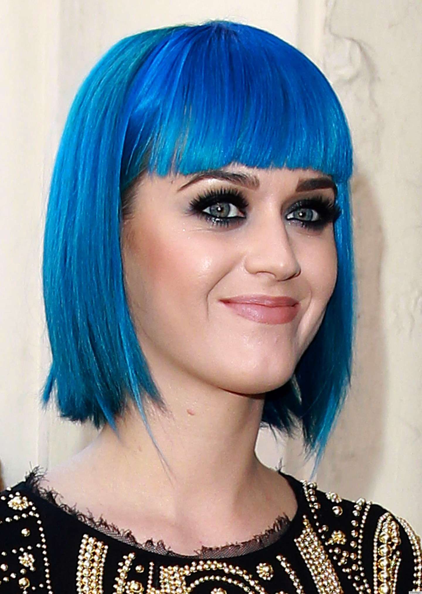 Katy Perry non rinuncia al mascara nero