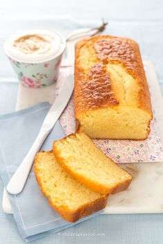 Plumcake allo yogurt bianco